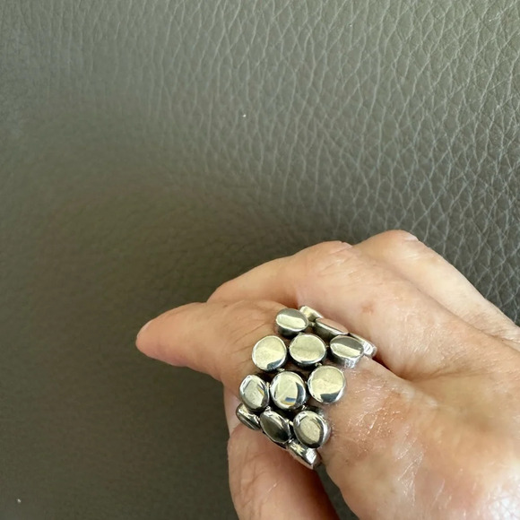 Modern Silver Pearl Cluster Ring - Picture 1 of 5